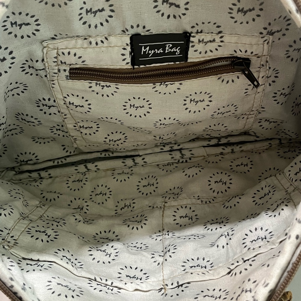 Myra Bag Vintage Messenger Bag - Picture 3 of 4